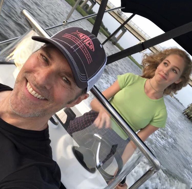 a thread of what your camera roll would look like if thomas gibson was your bf 