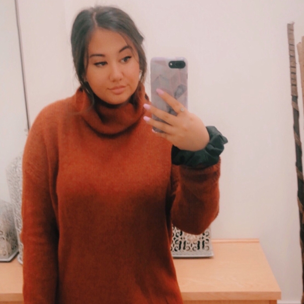 ApricotLaneDlth's tweet photo. Loving this color for fall🍁🧡

Sweater: Available in small, medium, large for only $45.00!
To order: Comment Sol... https://t.co/7e2ZSpiufD