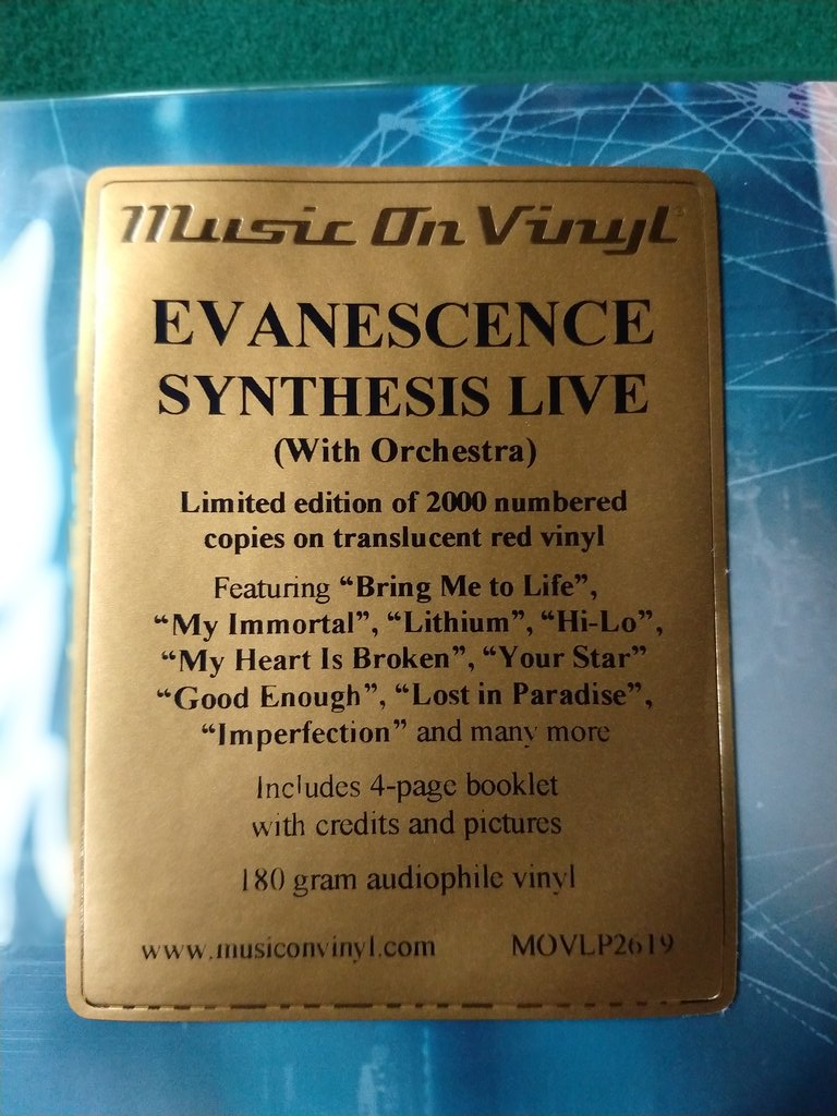 DanielCabreraEV's tweet photo. Llegó! 🙌🏻❤️ #SynthesisLive en su edición limitada en color rojo translúcido N° 1175
#Evanescence #HardcoreFansOnly #AmyLee #Vinyl https://t.co/ChnQgIwYKM