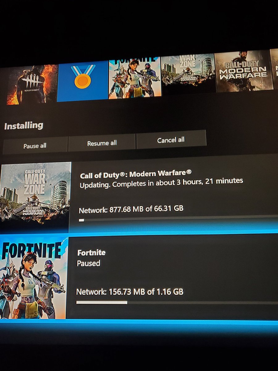 DevinRowe18's tweet photo. @InfinityWard @Xbox whats the point of this update? I'm still going to be looking for an update mid fucking game more than likely. Literally the worst and also a fuckin 66g update when Playstation and PC got a small ass update. This game is a fucking joke. https://t.co/6SNFRzZzB9