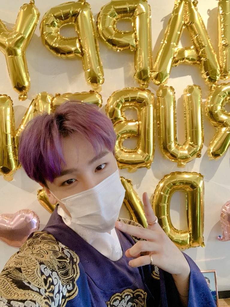 1team_twt's tweet photo. [#1TEAM #루빈 #RUBIN]
팀원 여러분 고마워요❤️
사진은 제대로 못 남겼지만 강남역도 잘 보고 왔어요! 고맙고 고맙고 고마워요! https://t.co/bZqORvNtA4