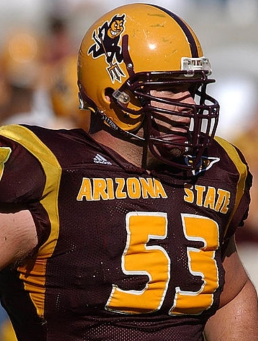 Few teams in college football have ever had such a perfect logo, only to ruin it like  @ASUFootball did.Sparky was perfect and never should have been taken off their helmets.
