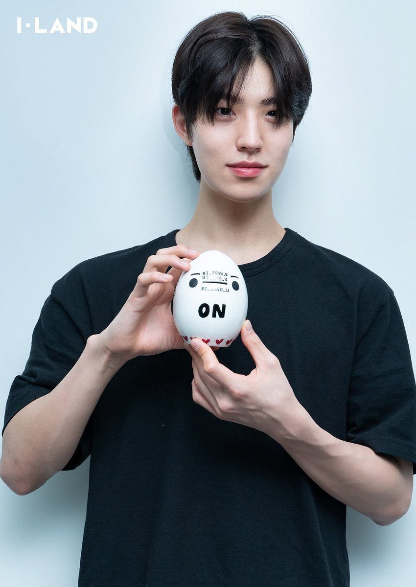 ENHYPEN_CR's tweet photo. [FOTOS] 200805

EVENTO ESPECIAL I-LAND 🎁 ¡ÚNETE AHORA! 
 Más información: https://t.co/GwFts0eUzH

#ILAND #I_LAND #아이랜드 #SavingBox #ILAND_SavingBox #ILAND_EVENT #KYUNGMIN #조경민 #NICHOLAS #니콜라 #NIKI #니키 #SEON #최세온

cr. ILANDPeru 
🧡✨ I-LAND Costa Rica 🧡✨ https://t.co/DQZWiCUIV6