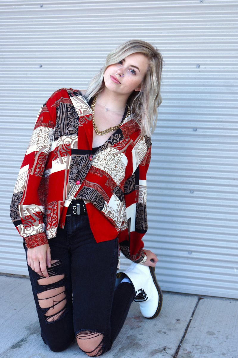 jnsmitty7's tweet photo. Had so much fun w this shoot🤩 @annarose021 https://t.co/0sGqTWwsMu