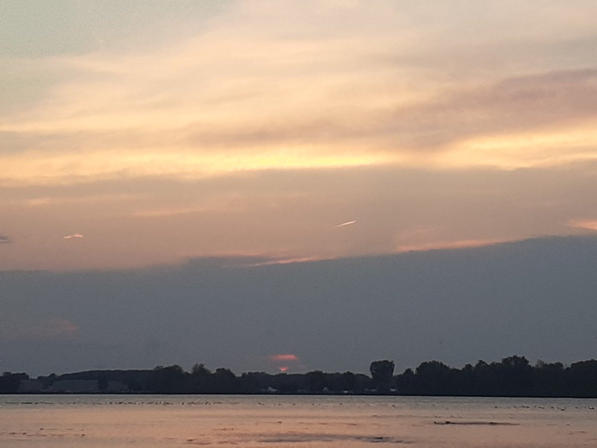 The sky wherein live at this evening