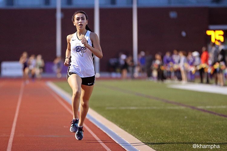 AndyAacuna13's tweet photo. And just like that.  She is gone.  I wish only the best for you.  You have such a great future in store for you at the next level.  I know @UIWTrackXC  will take care of you.  You are a special kid athletically and academically.  Go be you!  Love you always Dad 💙@_andreacuna_ 💙 https://t.co/blKCH5MZ9U