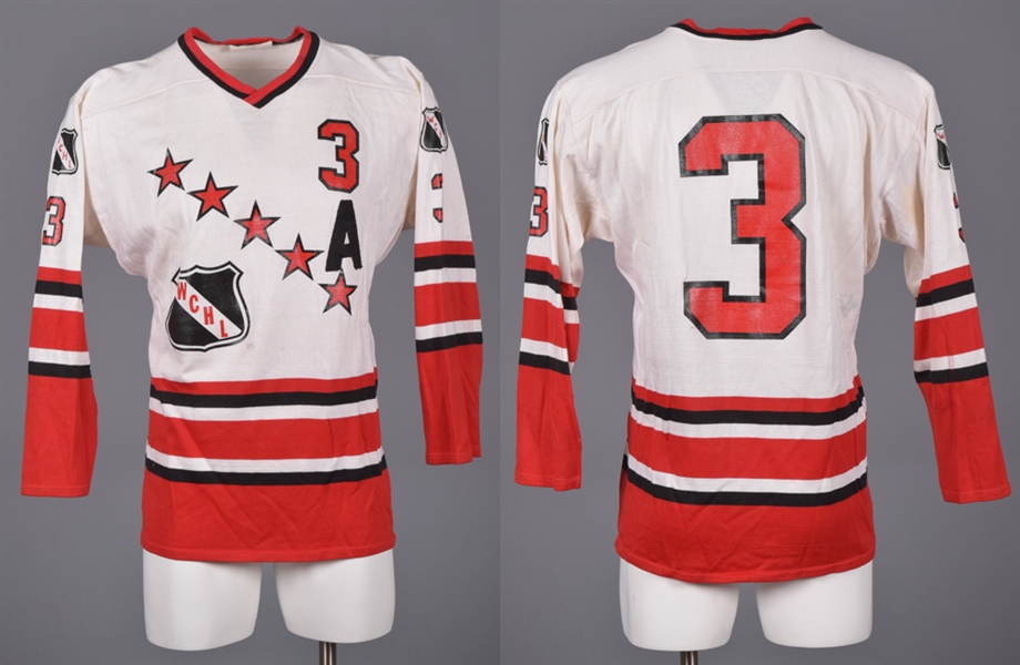 Remember when hockey all-star uniforms had stars?  This is different.  Unique layout  for number, logo, stars and captaincy letter on this durene 1970s WCHL All-Star jersey.  #WHLAlumni @UniWatch @PhilHecken