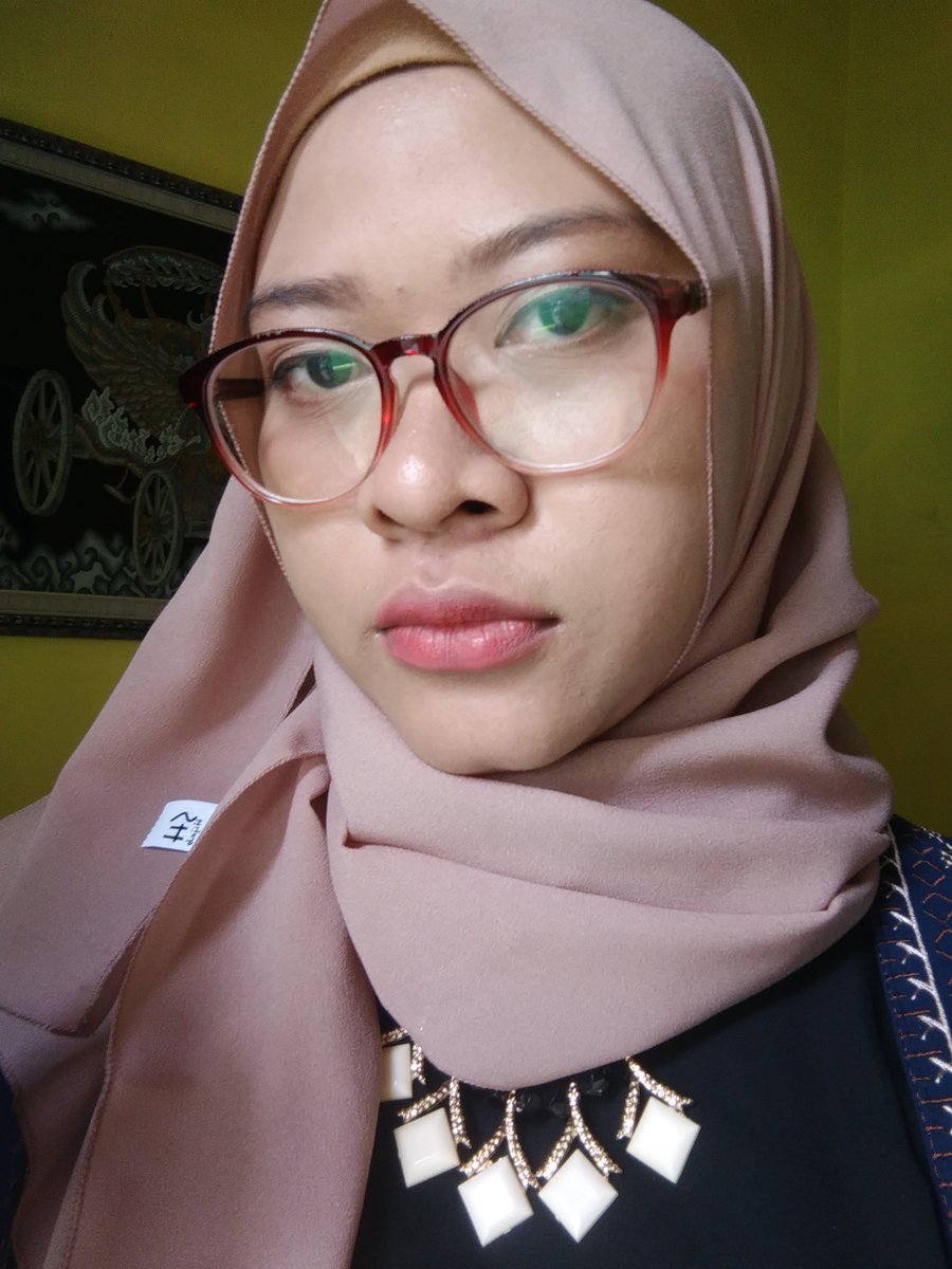 Minggu jln2 kmna??? 
#GakSengajaKefoto