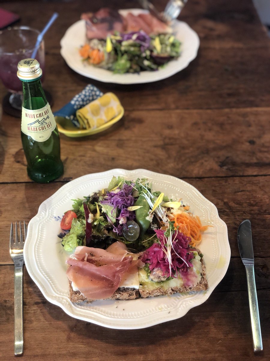 Ainoa 生花のない花屋 𖠿 𖥧 𖧧 永福町の 木花日和 さん 優しい時間が流れる場所でした 永福町カフェ