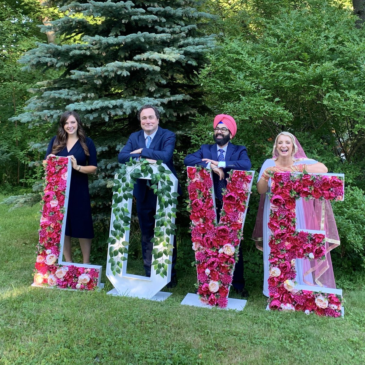 melissaroyle's tweet photo. Married my best friend today! 

Married her and the incredible @Aarunious. So honoured to officiate the wedding of two wonderful people, bringing together two families and two cultures in a ceremony exuding love and happy tears! ❤️ https://t.co/bLWENoLYsq