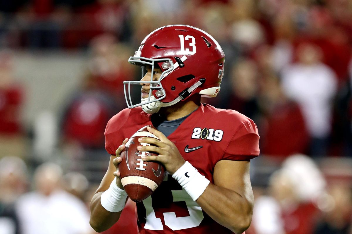 Crimson lid.White stripe.White numbers.Gray facemask.Simple, classic, and historic.That's  @Bama football.