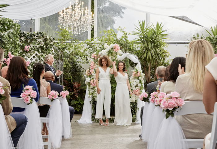 hallmarkchannel's tweet photo. Amanda @CarmelAmit and Vicky’s #MakaylaMoore wedding was beautiful! RT to wish the happy newlyweds well #Hallmarkies. #WeddingEveryWeekend #SummerNights https://t.co/sJmlCqr8ad