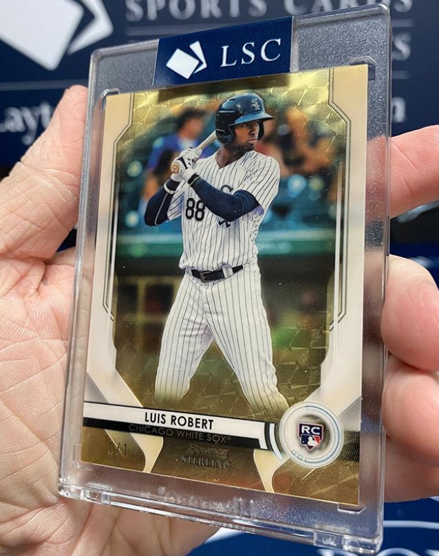 ChecklistsforUS's tweet image. Nice pull by @RichLayton42 - Laytonsportscards.com

Luis Robert 2020 Bowman Sterling RC Superfractor 1/1 

Find the Hottest Luis Robert and Superfractors on Ebay

Luis Robert -&amp;gt;ebay.to/310x81u
Superfractors -&amp;gt;ebay.to/2PUGuoS