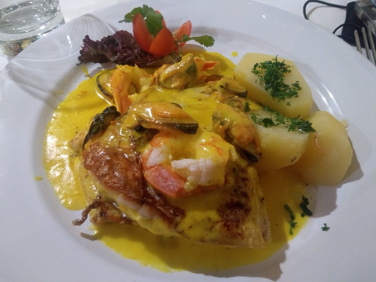 Y una noche de sábado volví a salir y se sintió raro pero bien 😅✨