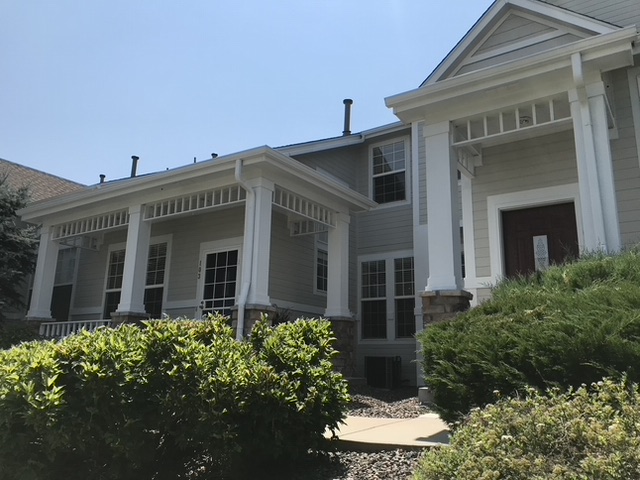 PRC_PrepRite's tweet photo. Nearing completion this beautiful property looks wonderful! Carpentry and paint was in order for this project. #PRC #preprite #prepritecoatings #phasework #carpentry #woodreplacement #prime #paint #exterior #summerwork #hoa #commercial #multifamily #apartments @PrepRiteCoating https://t.co/DG3aUaw0S8