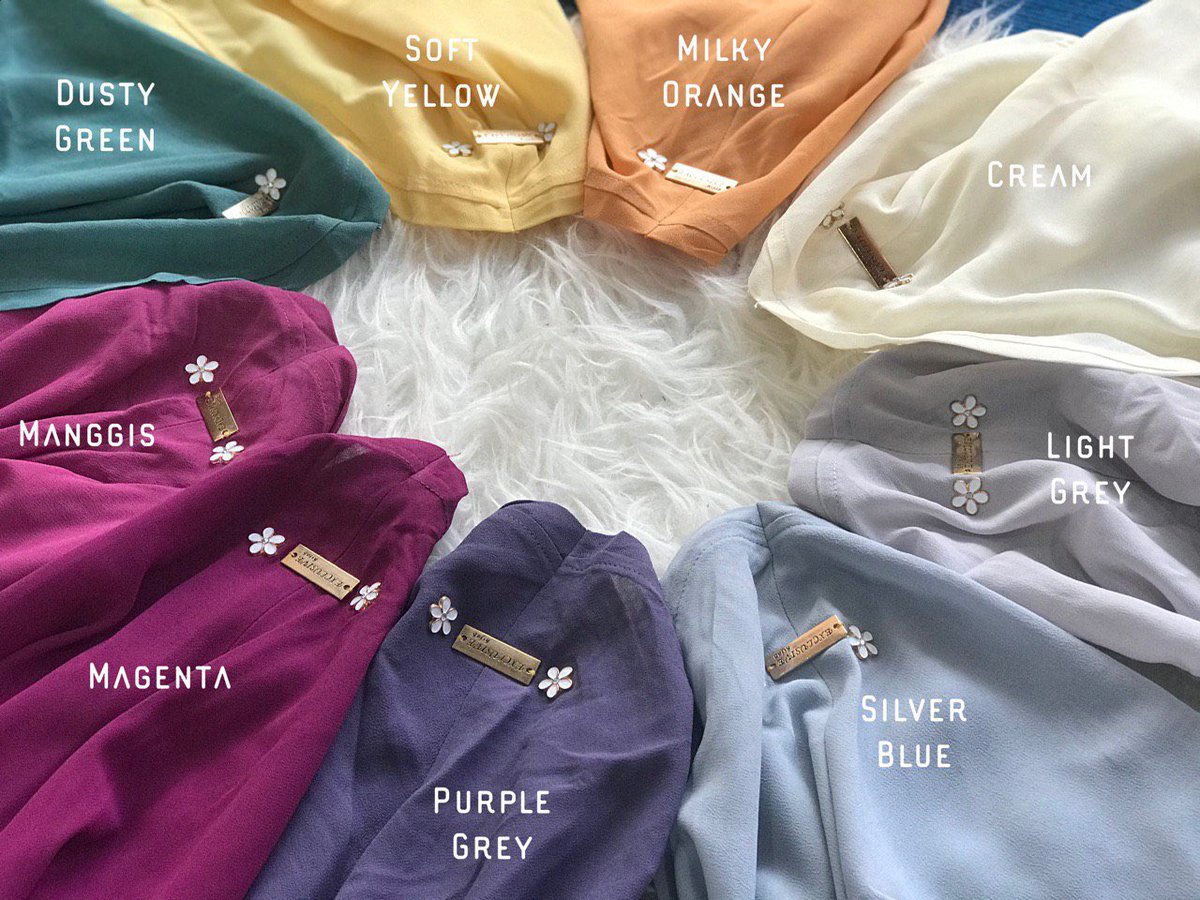 BAWAL TAYA BEADS(BIDANG 45) Material : Heavy Chiffon Mudah di bentuk Tidak jarang (Two layers) Ada tag besi & beadsPrice: RM20