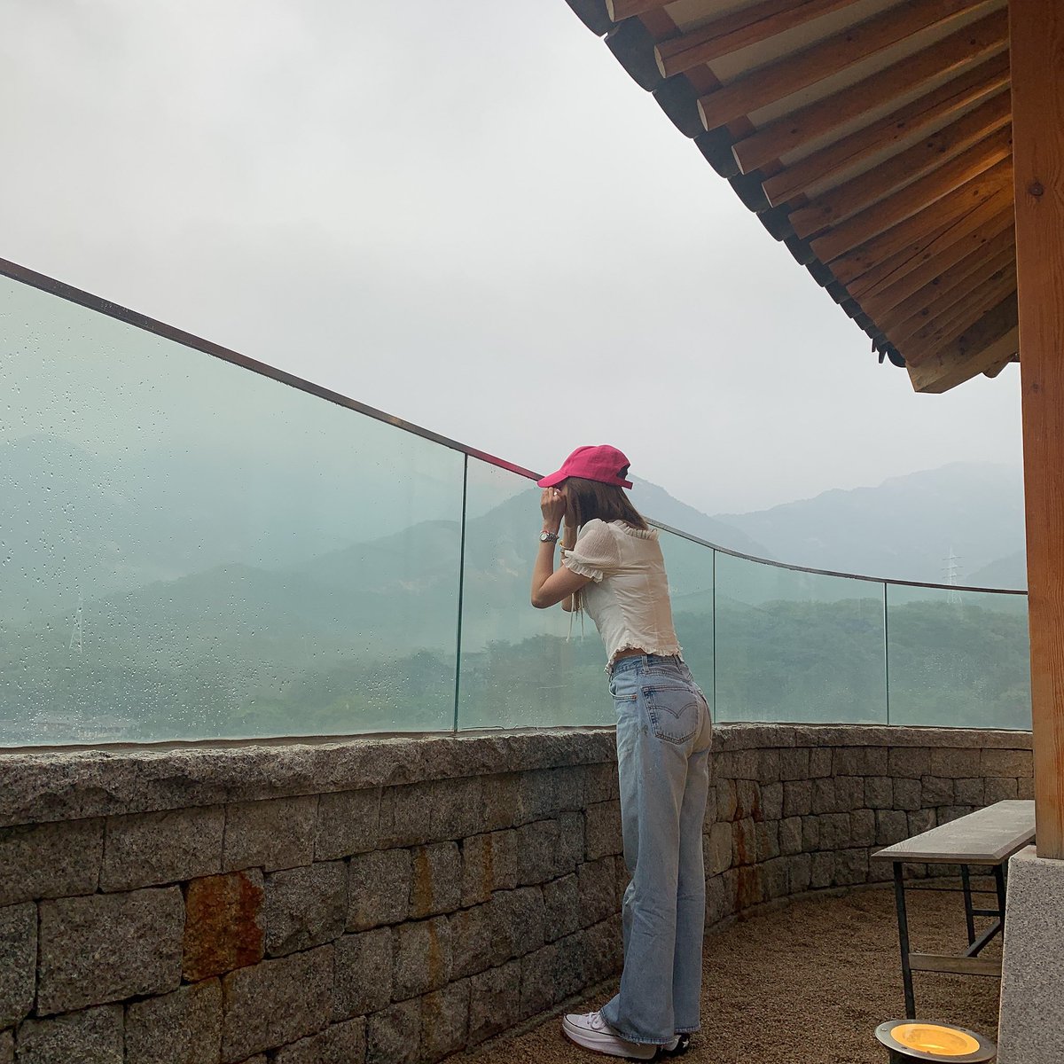 krungy21's tweet photo. 한옥 너무 이뿌다 😀 https://t.co/FLprskrkZr