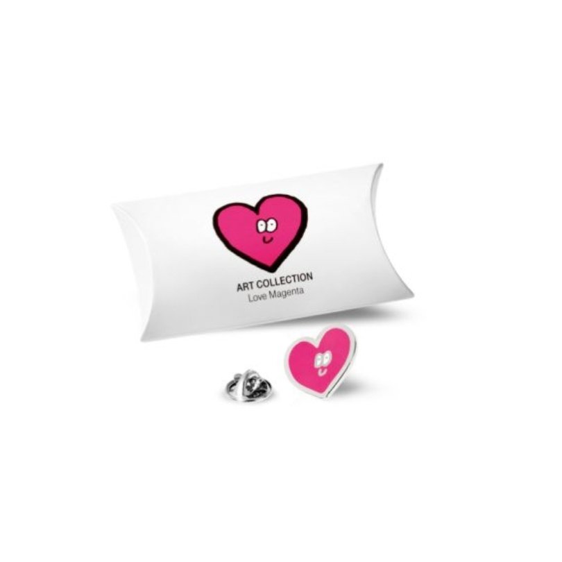 MsNellie119's tweet photo. LoveMagenta out of Germany has some of the cutest @TMobile stuff ever! Our US BeMagenta site needs this ASAP. What do we have to do to make this happen @MikeSievert @JonFreier @TMobileGear I want, make that 'I NEED' it all!! 😍🤩😍🤩 https://t.co/sMqPgp0jIK