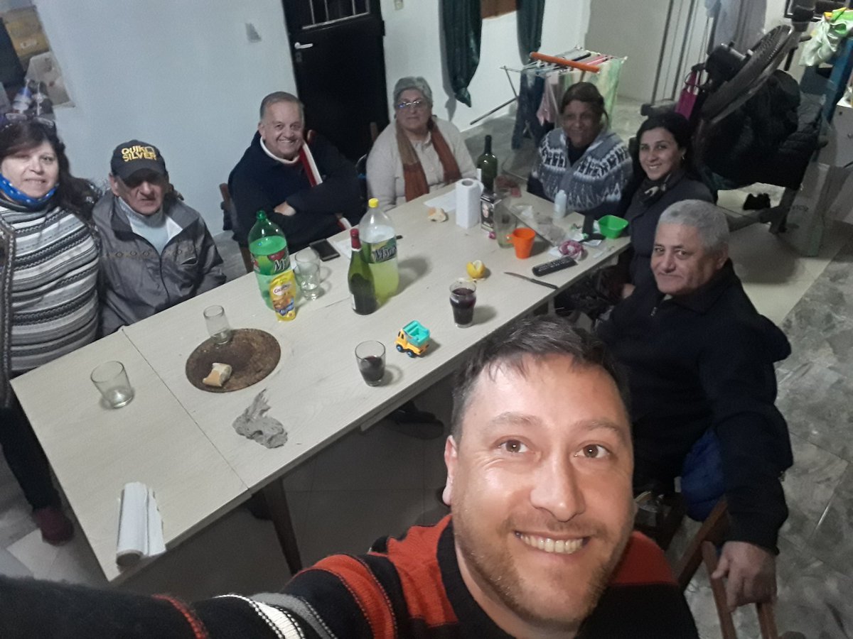 yogurlago's tweet image. Bailamos con Tru-la... saludos desde Bell Ville #ElBaileEnTuCasa @kuarteto