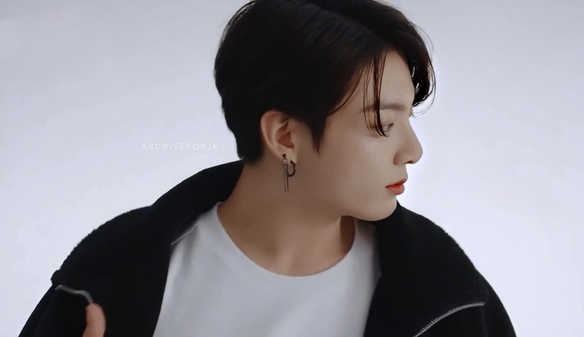 archiveforJK's tweet photo. it's that single strand of hair for me https://t.co/DAmaZzJcs2