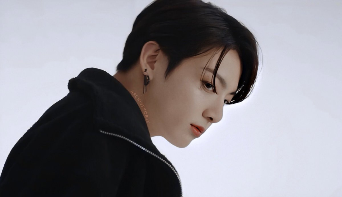 archiveforJK's tweet photo. it's that single strand of hair for me https://t.co/DAmaZzJcs2
