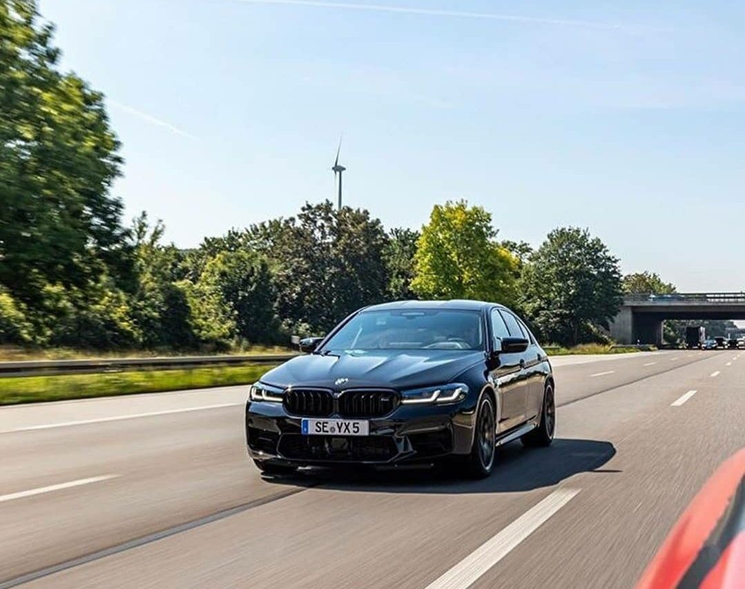 cars_pixels's tweet image. When surroundings become blurry, you're going too fast.

The new BMW ///M5 Competition.

📸 The King Drive (IG)
