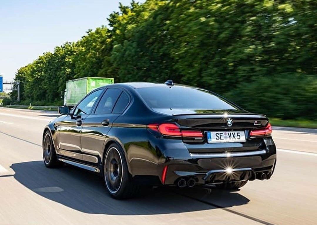 cars_pixels's tweet image. When surroundings become blurry, you're going too fast.

The new BMW ///M5 Competition.

📸 The King Drive (IG)