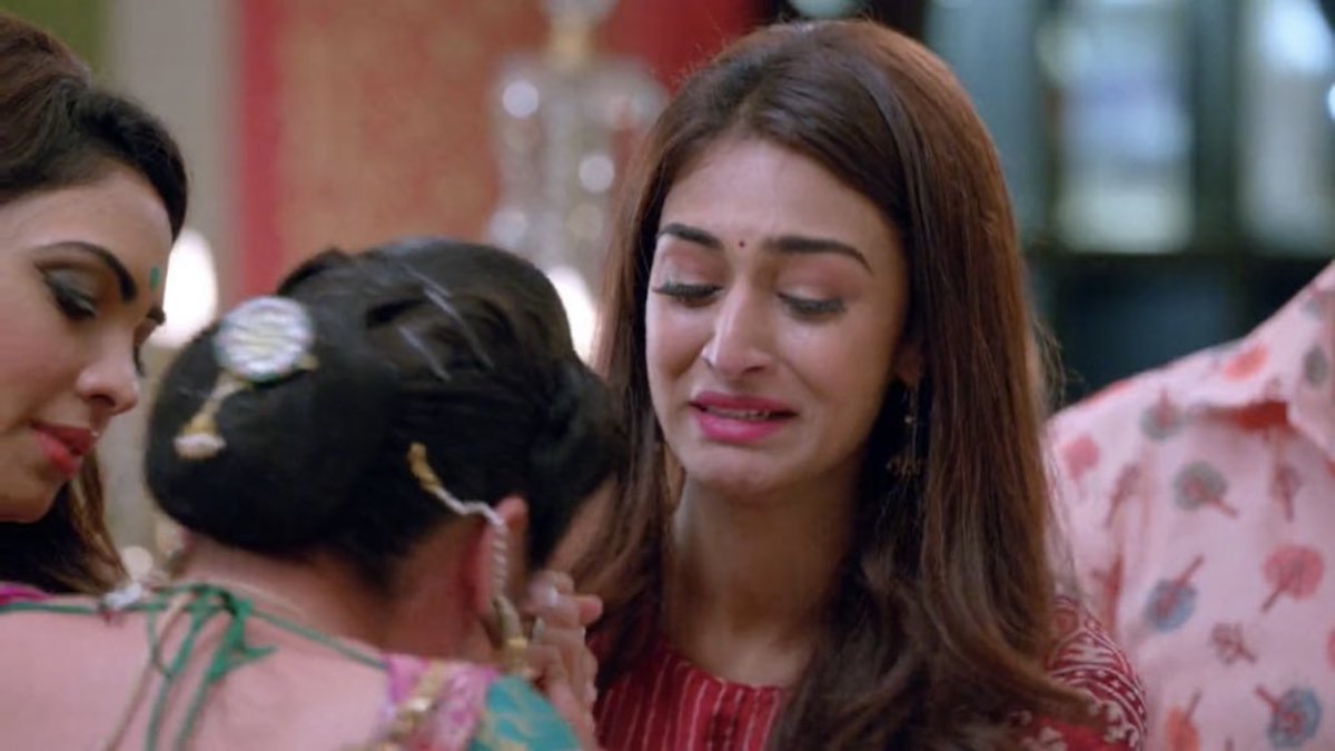 6. Anurag got into scuffle with Ronit and almost died, Pre comes and saves him. A gets arrested for murder of Ronit. Court proceedings against A's case. Finally when there was no go, Mohini & other Basu members begged her to do something, she does the sacrifice and marries Bajaj.