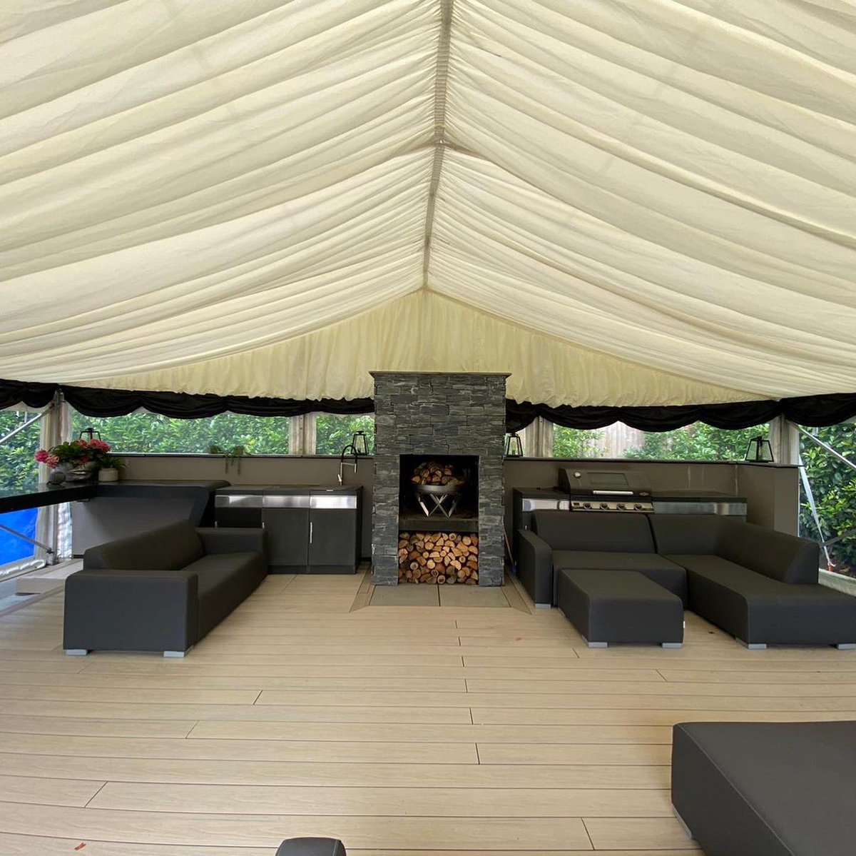 MarqueesElite's tweet photo. We have recently had a client who couldn’t go to #Vegas on their stag doo due to #COVID19 so we brought Vegas to him at the last minute. 

#marquee #marqueehire #marquee #lancashire #merseyside #cheshire #cumbria #northwest #weddings #stagdoo #hendoo https://t.co/vXMX1JLF5w