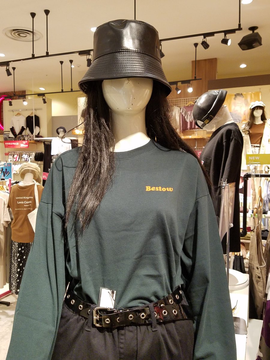 Wegoイオンモール盛岡南店 En Twitter 新作アイテム フェイクレザーバケットハット 価格 1 599 光沢感のあるフェイク レザーで仕上げたバケットハット シンプルなデザインでコーデに合わせやすい T Co Wjjval4lp5 Wego 盛岡南 T Co