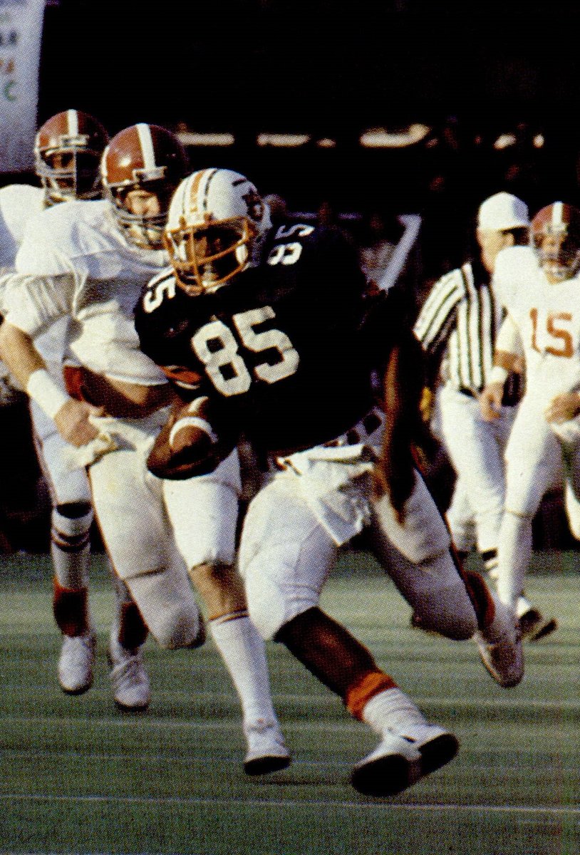 I'm sure  @AuburnUniforms will agree with me, but  @AuburnFootball has had almost perfect helmets for a long time. But they were at their apex in the 1980s with the orange facemask. It struck a nice balance between all of Auburn's colors.  @AuburnEquip should go back to it.