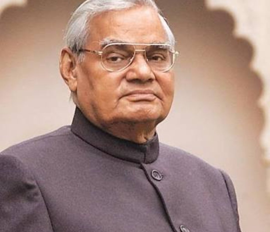 PracheePaathak's tweet photo. Punyatithi Vishesh 
#AtalBihariVajpayee 
Respect 
Honour
Love to the politician 
Visionary 
Poet
Orator
#BharatRatna https://t.co/neFx7x7LG6
