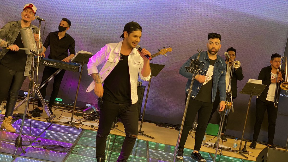 webgerman's tweet image. #elbaileentucasa @kuarteto @TrulalaOficial