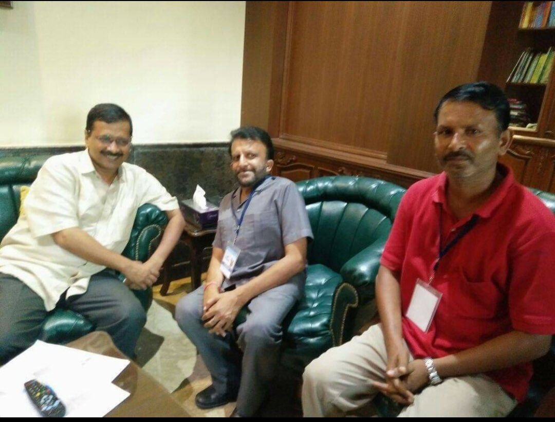 Happy Birthday Arvind Kejriwal Ji. 

I wish you many more years of happy and healthy life ahead. 