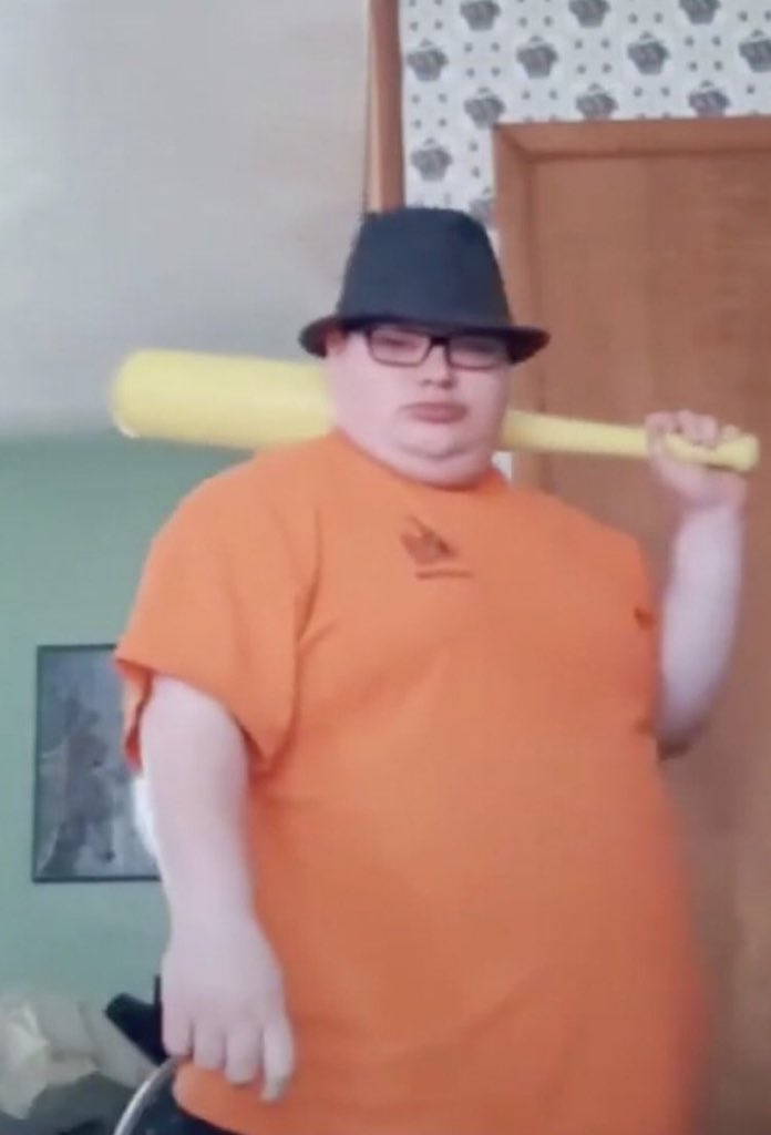yes pokimane ... take my money ... take my entire paycheck .... can you discord chat later ...? please pokimane please talk to me.. what if i give you 200 more dollars ? i protect you in the chat, i would Die for you .