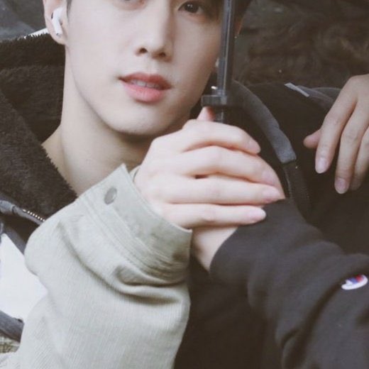 mark tuan and his beautiful hands↳...a very delicate thread ༉‧₊˚✧