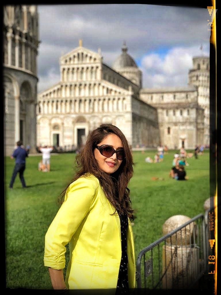 Madhuri Dixit Nene tweet media