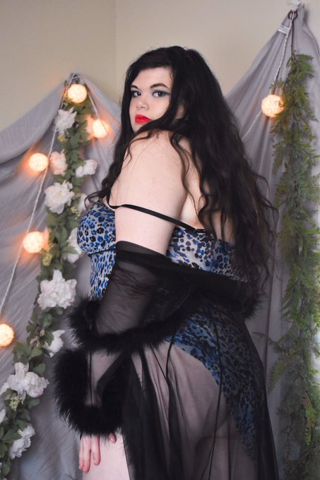 Subscribe to my onlyfans for even sexier content 😜 Link is in my bio. #onlyfansnewbie #OnlyFansPromo<a href="/tag/onlyfanspromo"class="tags"><span>#onlyfanspromo</span></a><a href="/tag/onlyfansnewbie"class="tags"><span>#onlyfansnewbie</span></a><a href="/tag/onlyfansmodel"class="tags"><span>#onlyfansmodel</span></a>