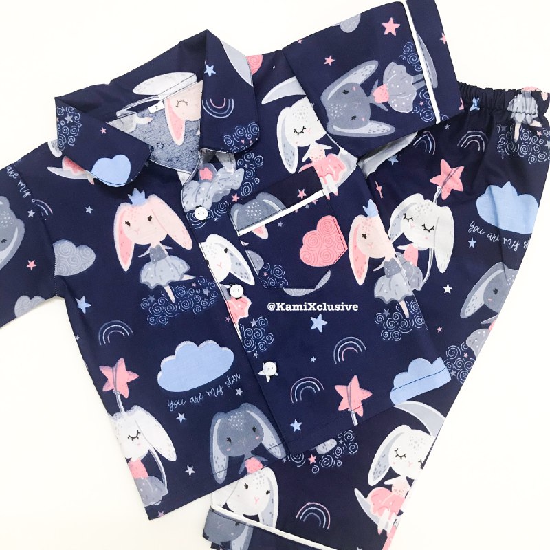 KamiXclusive's tweet photo. Kalau korang mencari pyjamas cartoon boleh risik² dulu dekat online store kami di https://t.co/0zyjakN5xk. Pelbagai corak yang ada di sana. Jom place order sekarang.
#pyjamascartoon
#bajutidur
#pyjamas
#koleksipyjamas
#pyjamas2020
#pajamas https://t.co/CQAfwGlhTo