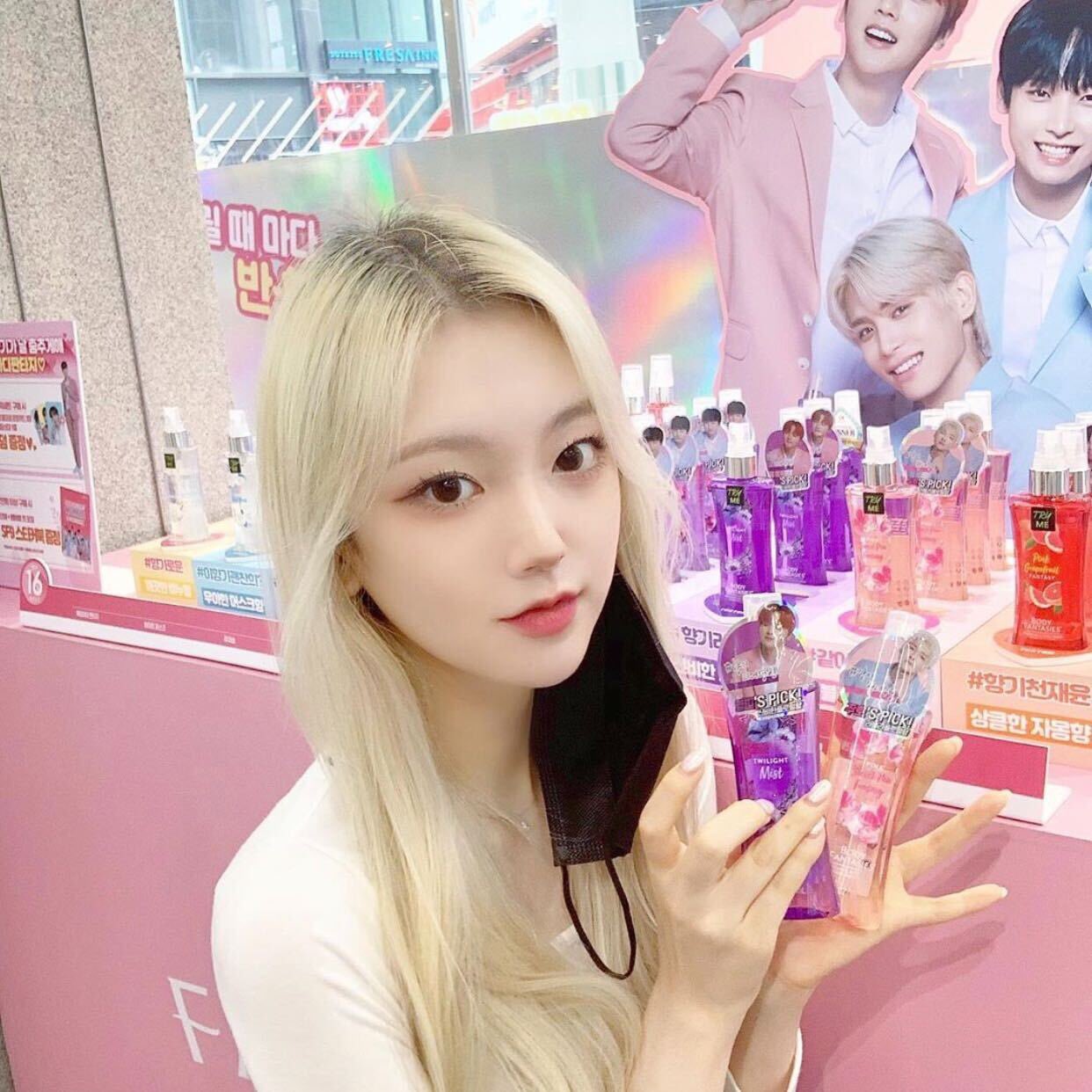 韓国情報メディア Metta 日本でも人気なフレグランスブランドが人気韓国アイドル Sf9 が夢のコラボ 韓国オルチャンたちも大注目な夏にぴったりなボディファンタジーのボディスプレー 韓国情報 Kpop Sf9 에스에프나인 Bodyfantasies 바디