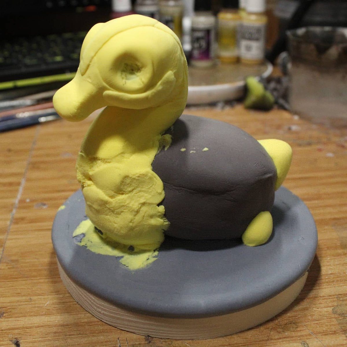 FariisTal's tweet photo. Turtle-duck
Day1
#avatarthelastairbender #legendofkorra #thelegendofkorra #anime #animesculpting #animeart #animesketch #animeprocess #turtleduck #polymerclay #polymerclayanimal #polymerclayanimals #handmade #handpainted #sculpture #art #artist #summer #cute https://t.co/HJNzHEiN5Y