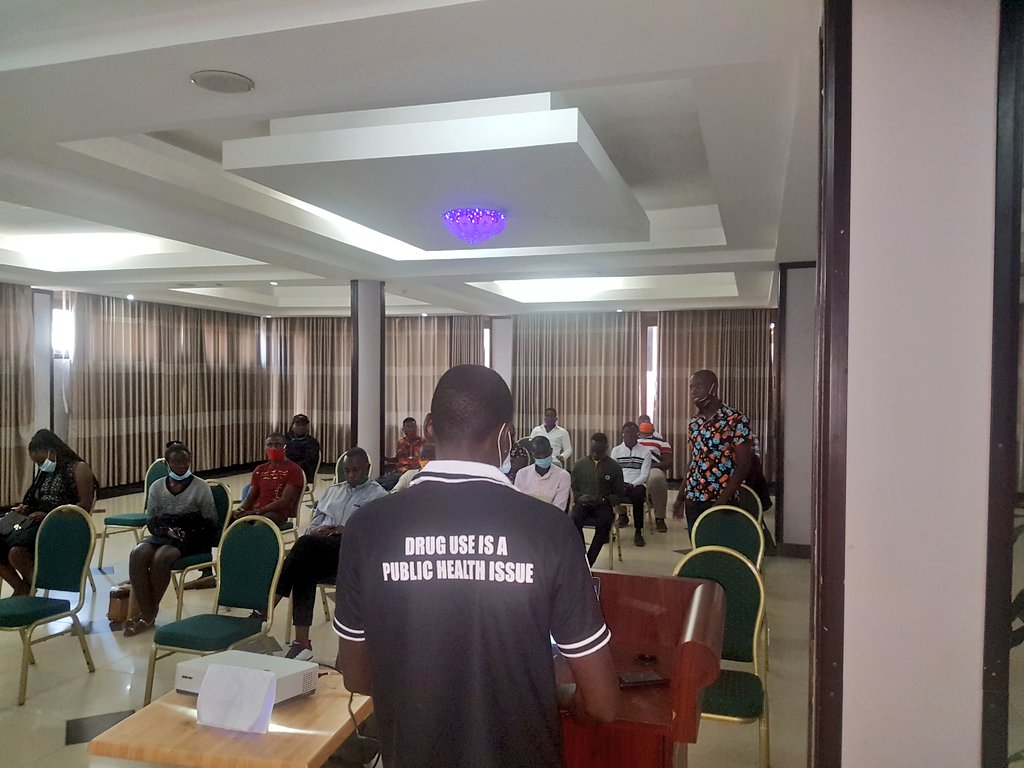 hrrhi_ug's tweet image. Peer educators , #PWUIDs addressing issues affecting them in their communities on human rights #supportdontpunish