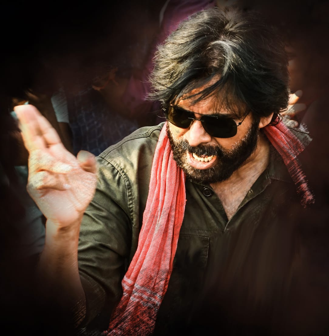 TrendPSPK's tweet photo. You know what's @PawanKalyan's greatness? The fact that his pic can beautifully complement almost any inspiring quote on google speaks a lot about him. Don't believe us? Go check out yourself!! 

#PawanKalyanBirthdayCDP https://t.co/xaZHzs3XPU