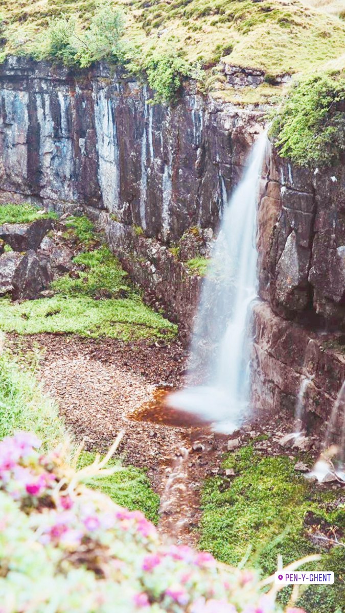 ⛰Pen Y Ghent DONE ✅ What a fantastic day out in the Yorkshire sunshine.