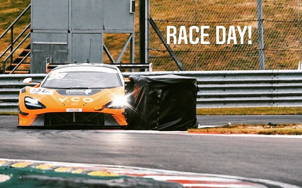 BoomerangProFit's tweet photo. It’s race day here at @BritishGT https://t.co/pAPEWrpLrh