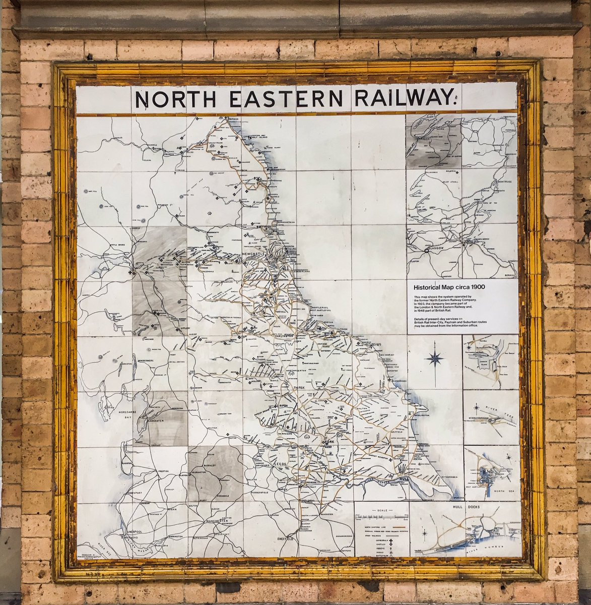 At York station is this original North Eastern Rly glazed tiled map, with lines now lost & extant. It includes info that passengers of c.1900 were thought to be interested in such as running rights, parks & battlefields. 11 similar original NER maps still exist elsewhere today...