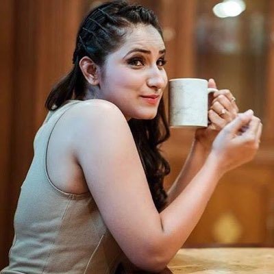 aishakhann's tweet photo. #NewProfilePic https://t.co/oVZHagszoz