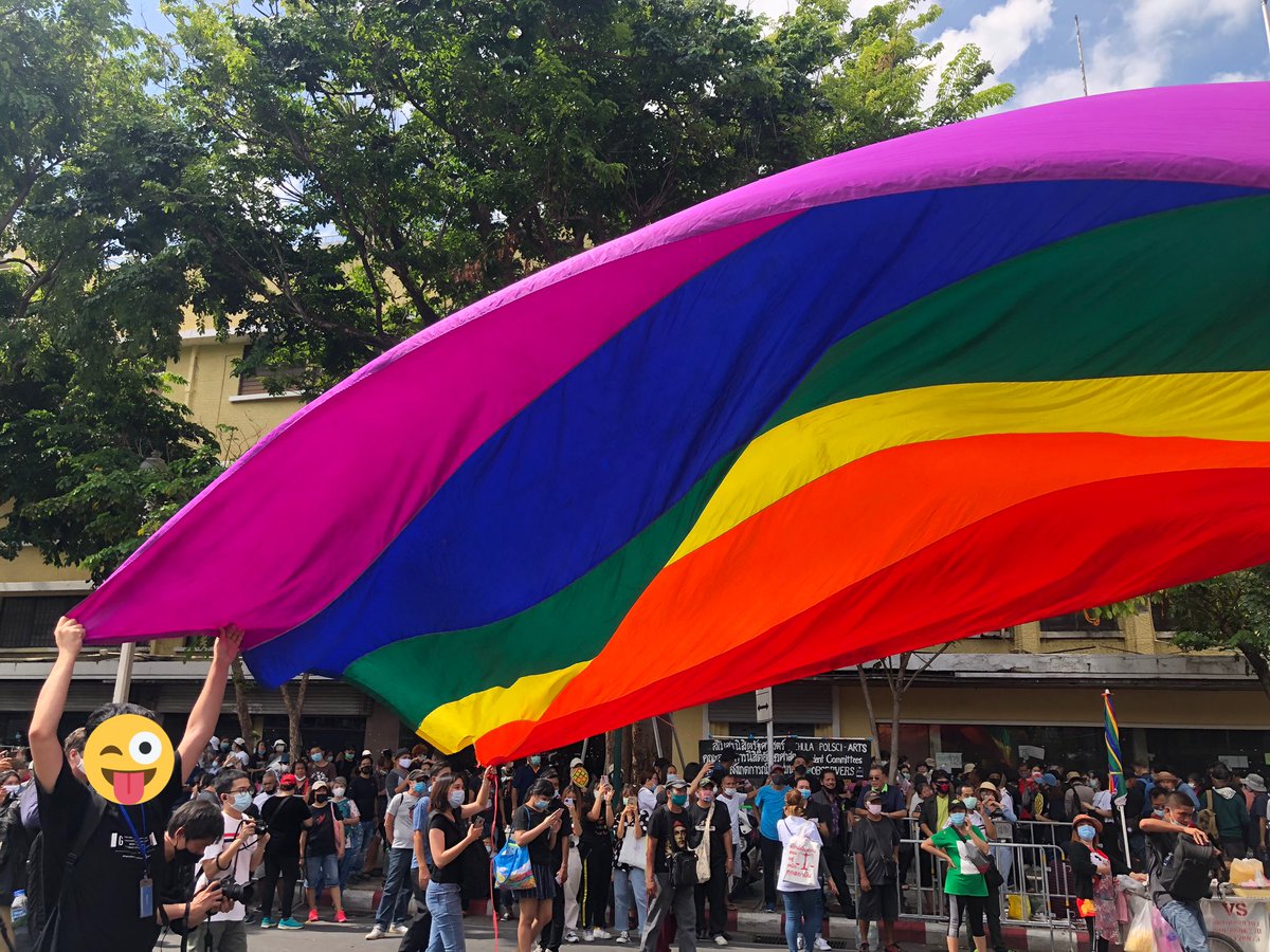 ธง PRIDE ลงถนนแล้ว🏳️‍🌈🏳️‍🌈🏳️‍🌈 #ขีดเส้นตายไล่เผด็จการ