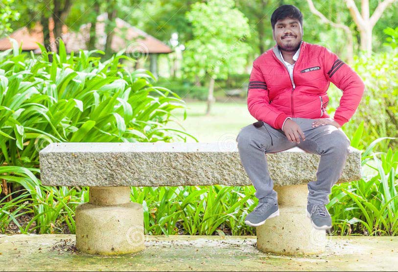 Saiengineer23's tweet photo. @Saiengineer23 
ఎన్ని కష్టాలు వచ్చినా ధర్మం వైపు నిలబడి బ్రతకమని రాముడు చెప్పాడు.......
ఏం చేసైనా సరే ధర్మాన్ని ఎలా నిలబెట్టాలో కృష్ణుడు చెప్పాడు........ jai Hind. https://t.co/OcxbE89oEH