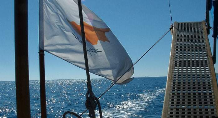 60χρόνια από τη μέρα που υψώθηκε πρώτη φόρα η σημαία της ΚΔ.Το σύμβολο του κράτους μας κυματίζει σε περισσότερα από 1000 ποντοπόρα πλοία.Στα λιμάνια της υφηλίου τα πλοία κρατούν ψηλά την🇨🇾μας,την κρατική οντότητα.Ναυτιλία από τους καλύτερους πρεσβευτές της🇨🇾μας!@maritimeCyprus